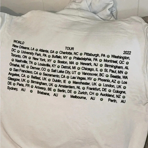 Billie Eilish THE WORLD TOUR Authentic Concert Hoodie Sweatshirt Adult Unisex M - Picture 13 of 14